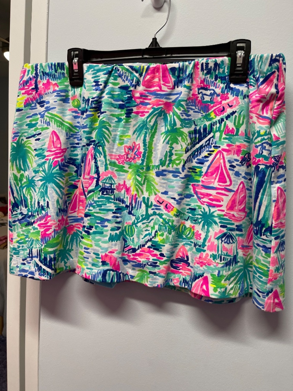 GUC XL Lilly Pulitzer Skort with attached shorts - Picture 4 of 4